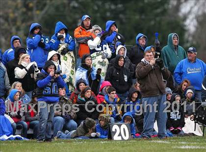 Thumbnail 1 in Deer Creek-Mackinaw vs. Clifton Central (IHSA Class 2A Quarterfinal) photogallery.