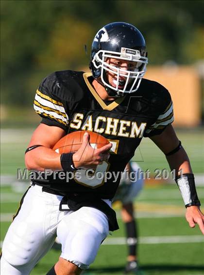 Thumbnail 2 in Lindenhurst @ Sachem North photogallery.