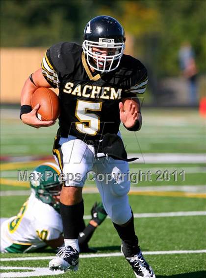 Thumbnail 1 in Lindenhurst @ Sachem North photogallery.