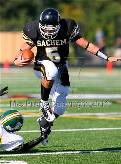 Thumbnail 3 in Lindenhurst @ Sachem North photogallery.