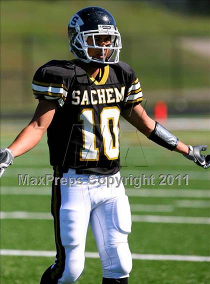 Thumbnail 1 in Lindenhurst @ Sachem North photogallery.