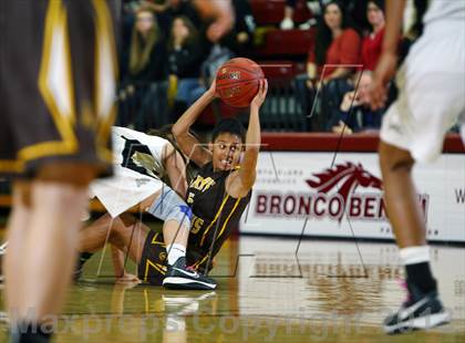 Thumbnail 2 in St. Francis vs. Archbishop Mitty (CIF CCS Open Division Final) photogallery.