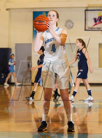 Thumbnail 3 in Washington-Lee @ Yorktown photogallery.