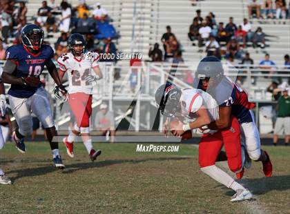 Thumbnail 3 in Strawberry Crest vs. Tampa Bay Tech (Spring Jamboree) photogallery.