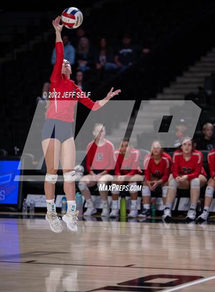 Thumbnail 2 in Grafton @ James Wood (VHSL Class 4 Final) photogallery.