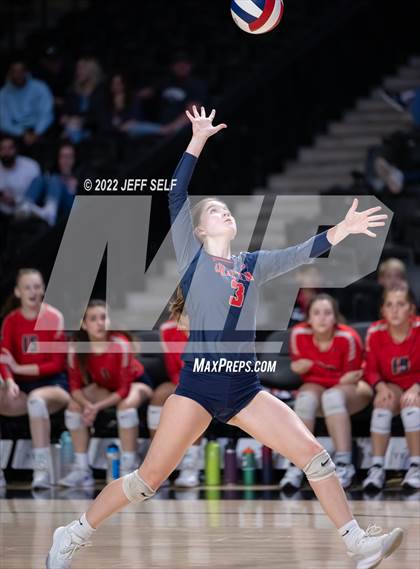 Thumbnail 2 in Grafton @ James Wood (VHSL Class 4 Final) photogallery.