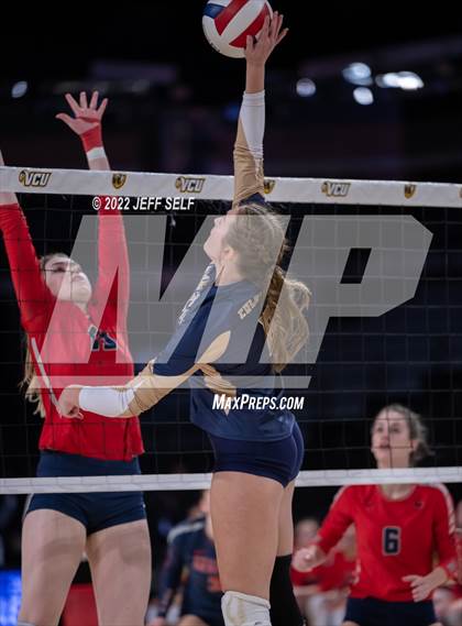 Thumbnail 2 in Grafton @ James Wood (VHSL Class 4 Final) photogallery.