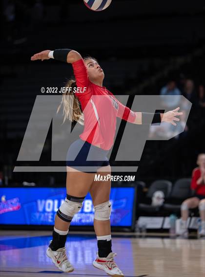 Thumbnail 3 in Grafton @ James Wood (VHSL Class 4 Final) photogallery.