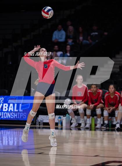 Thumbnail 3 in Grafton @ James Wood (VHSL Class 4 Final) photogallery.