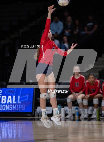 Thumbnail 3 in Grafton @ James Wood (VHSL Class 4 Final) photogallery.