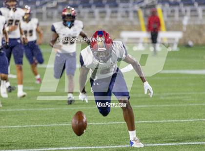 Thumbnail 1 in Mallard Creek vs Myers Park (Charlotte Kickoff Night) photogallery.