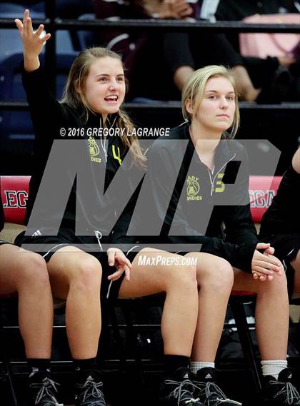 Thumbnail 1 in Amarillo vs. Mansfield Timberview photogallery.