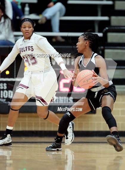 Thumbnail 1 in Amarillo vs. Mansfield Timberview photogallery.