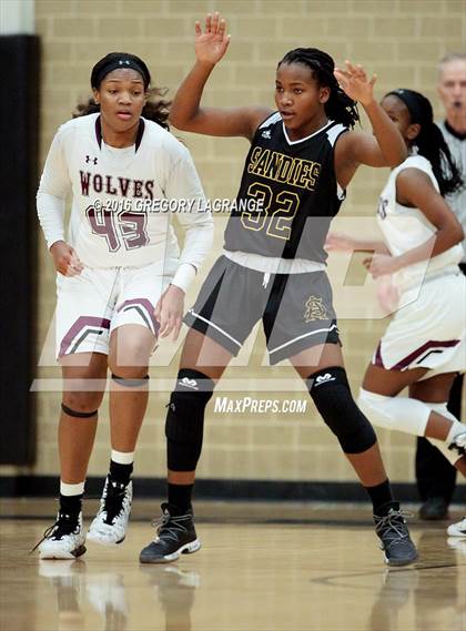Thumbnail 2 in Amarillo vs. Mansfield Timberview photogallery.