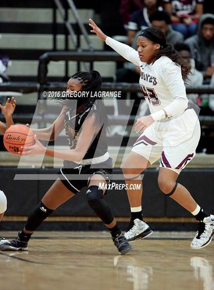 Thumbnail 3 in Amarillo vs. Mansfield Timberview photogallery.