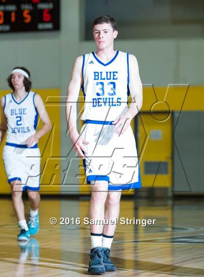 Thumbnail 2 in Davis vs. San Ramon Valley (Joe Schram Classic) photogallery.