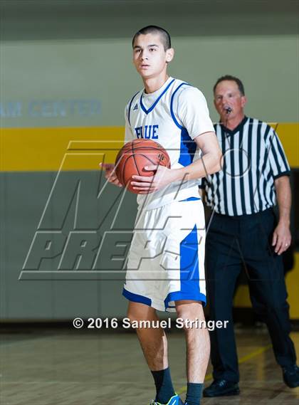Thumbnail 2 in Davis vs. San Ramon Valley (Joe Schram Classic) photogallery.