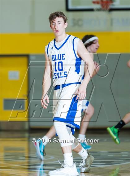 Thumbnail 1 in Davis vs. San Ramon Valley (Joe Schram Classic) photogallery.
