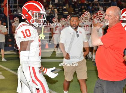 Thumbnail 2 in Mater Dei @ Bishop Gorman photogallery.