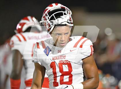 Thumbnail 3 in Mater Dei @ Bishop Gorman photogallery.