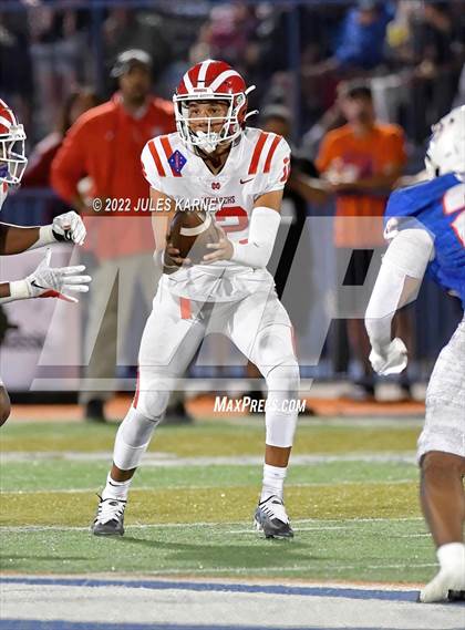 Thumbnail 3 in Mater Dei @ Bishop Gorman photogallery.