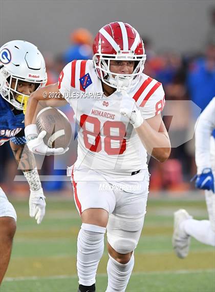 Thumbnail 3 in Mater Dei @ Bishop Gorman photogallery.
