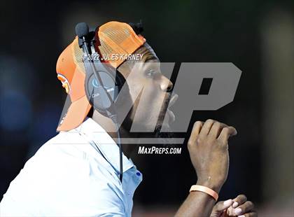 Thumbnail 3 in Mater Dei @ Bishop Gorman photogallery.