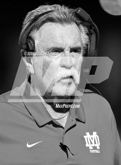 Thumbnail 2 in Mater Dei @ Bishop Gorman photogallery.