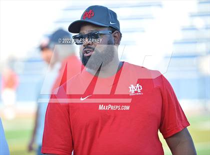 Thumbnail 3 in Mater Dei @ Bishop Gorman photogallery.