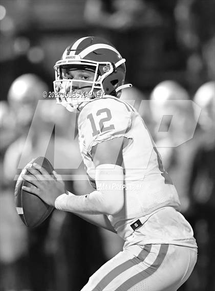 Thumbnail 3 in Mater Dei @ Bishop Gorman photogallery.