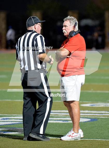 Thumbnail 1 in Mater Dei @ Bishop Gorman photogallery.