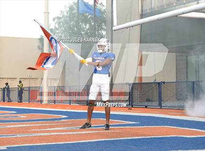 Thumbnail 2 in Mater Dei @ Bishop Gorman photogallery.
