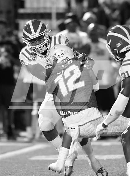 Thumbnail 3 in Mater Dei @ Bishop Gorman photogallery.