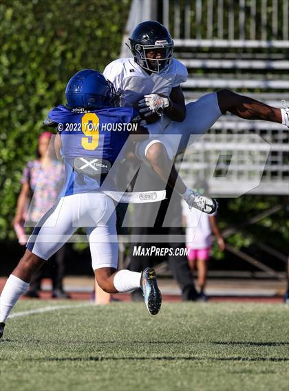 Thumbnail 2 in Bishop Amat vs Rancho Cucamonga (Scrimmage) photogallery.