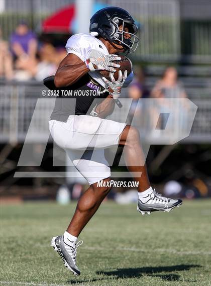 Thumbnail 2 in Bishop Amat vs Rancho Cucamonga (Scrimmage) photogallery.