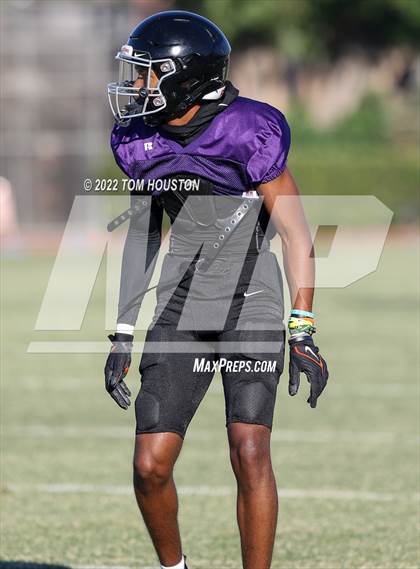 Thumbnail 2 in Bishop Amat vs Rancho Cucamonga (Scrimmage) photogallery.