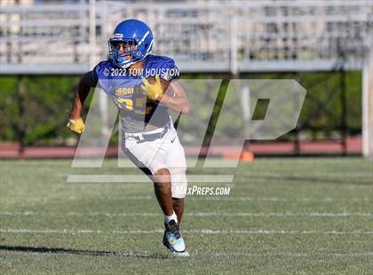 Thumbnail 1 in Bishop Amat vs Rancho Cucamonga (Scrimmage) photogallery.