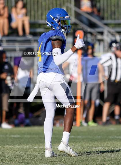 Thumbnail 2 in Bishop Amat vs Rancho Cucamonga (Scrimmage) photogallery.