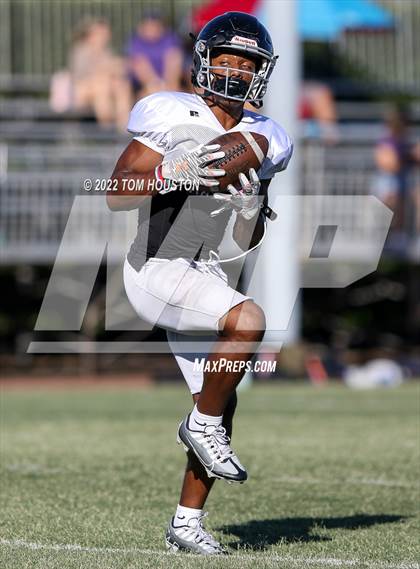 Thumbnail 3 in Bishop Amat vs Rancho Cucamonga (Scrimmage) photogallery.