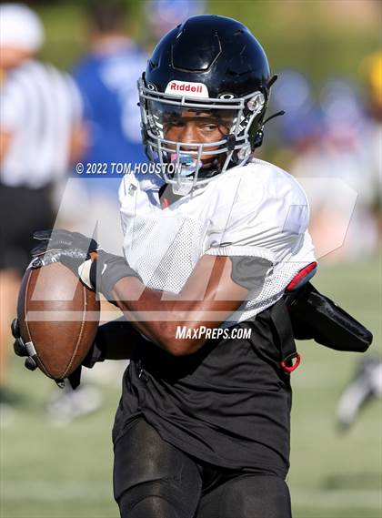 Thumbnail 3 in Bishop Amat vs Rancho Cucamonga (Scrimmage) photogallery.
