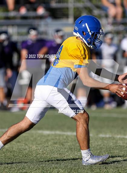 Thumbnail 3 in Bishop Amat vs Rancho Cucamonga (Scrimmage) photogallery.