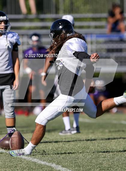Thumbnail 3 in Bishop Amat vs Rancho Cucamonga (Scrimmage) photogallery.
