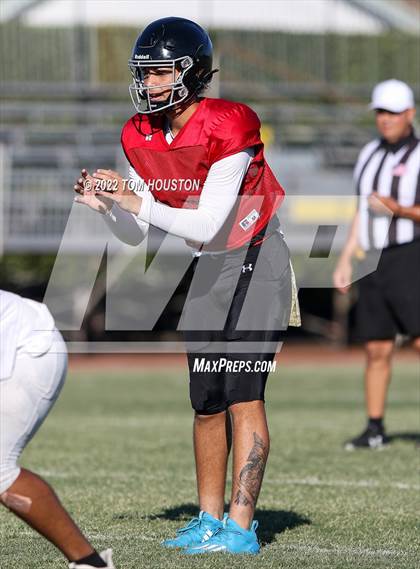 Thumbnail 3 in Bishop Amat vs Rancho Cucamonga (Scrimmage) photogallery.