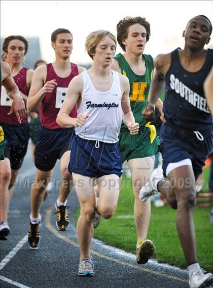 Thumbnail 1 in Oakland Activities Association White Division League Meet photogallery.