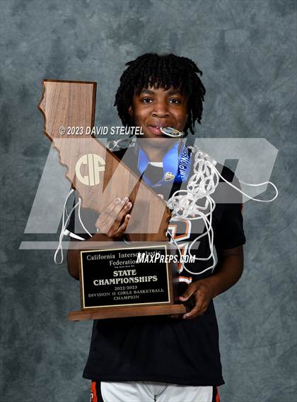 Thumbnail 1 in Central (CIF State D2 Award Photos) photogallery.