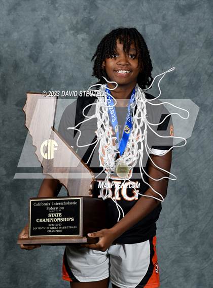 Thumbnail 1 in Central (CIF State D2 Award Photos) photogallery.
