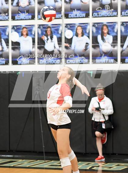 Thumbnail 1 in Paetow vs Katy photogallery.