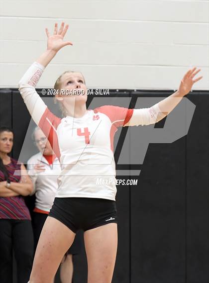 Thumbnail 3 in Paetow vs Katy photogallery.