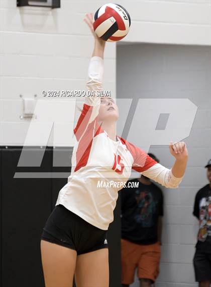 Thumbnail 3 in Paetow vs Katy photogallery.