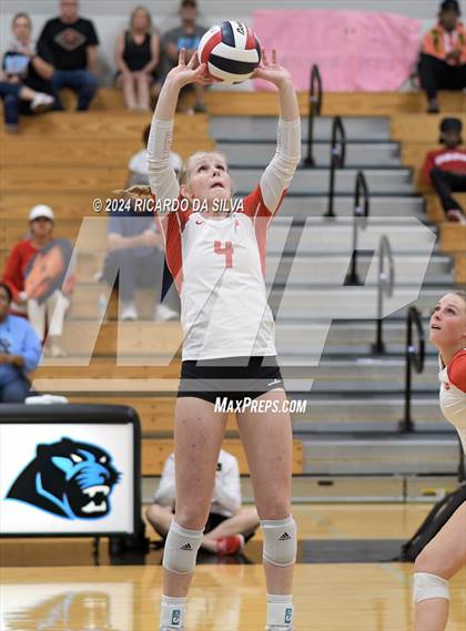 Thumbnail 3 in Paetow vs Katy photogallery.